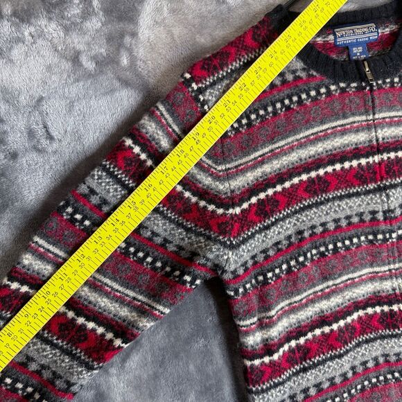 Newton Trading Co. Women's Shetland Wool 100% Geometric Full-Zip Medium Sweater - Picture 5 of 7